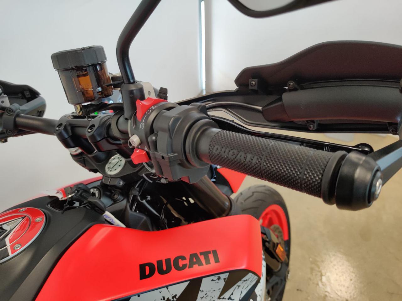 DUCATI Hypermotard 950 RVE MY 2024 - 10