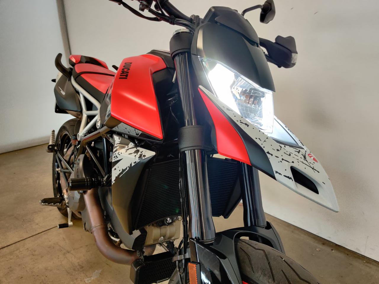 DUCATI Hypermotard 950 RVE MY 2024 - 12