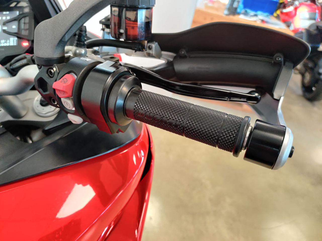 DUCATI Multistrada 1260 S RED - 10