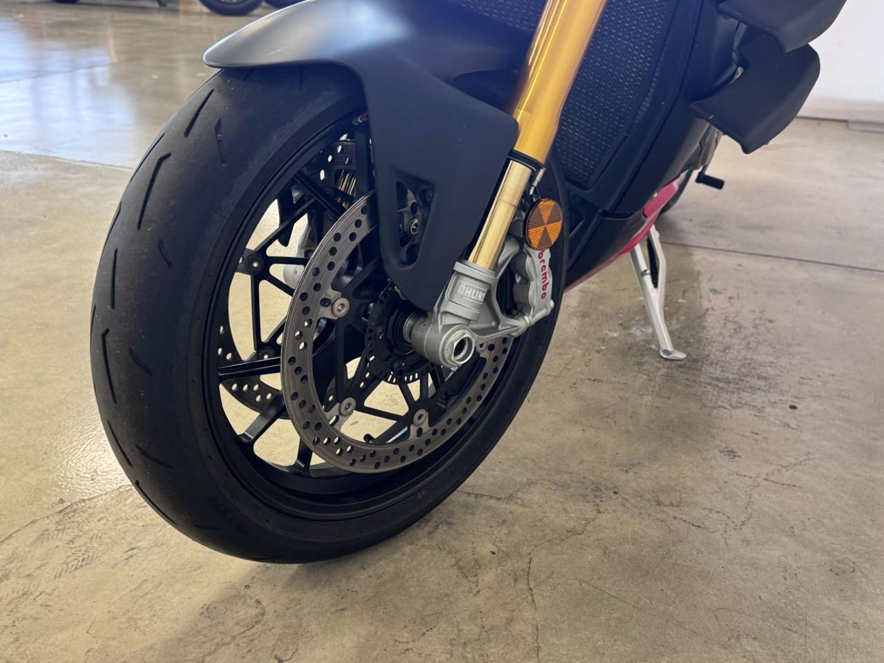 DUCATI Streetfighter V4S RED 2021 - 3