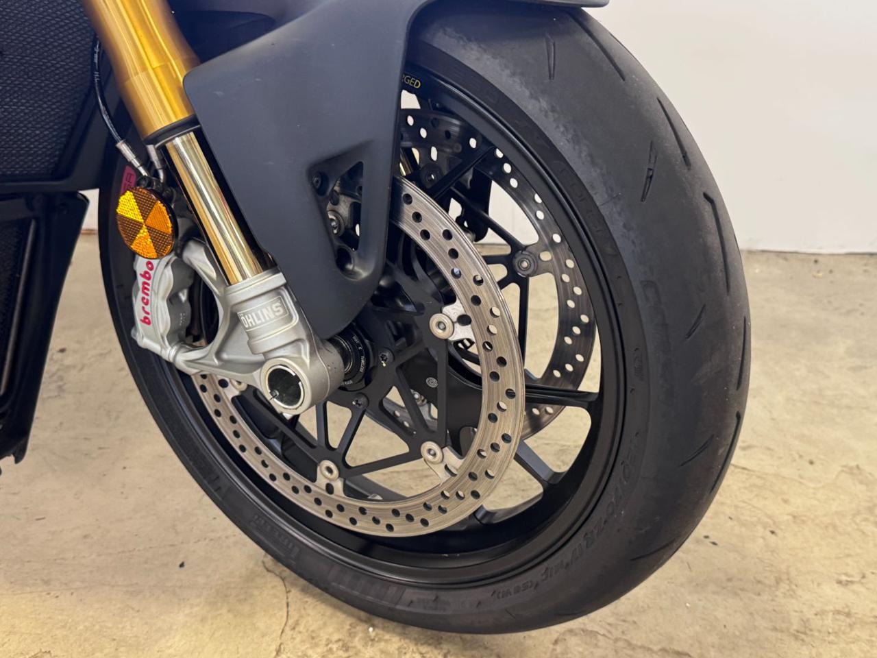 DUCATI Streetfighter V4S RED 2021 - 4