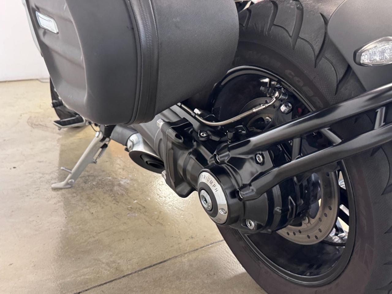 TRIUMPH Rocket 3 R BLACK - 9