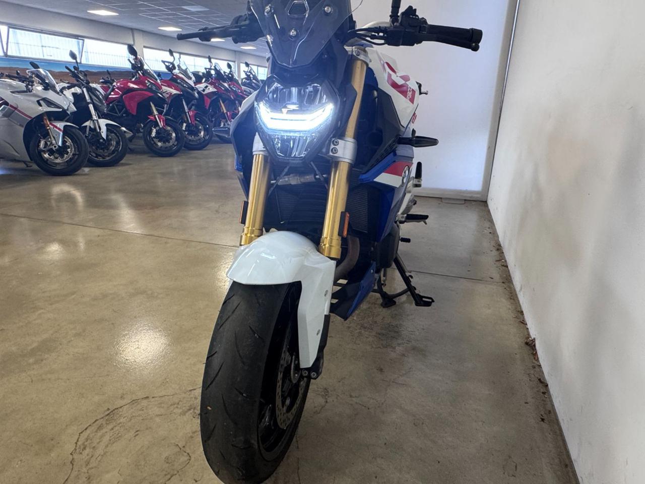 BMW F 900 R SPORT - 3