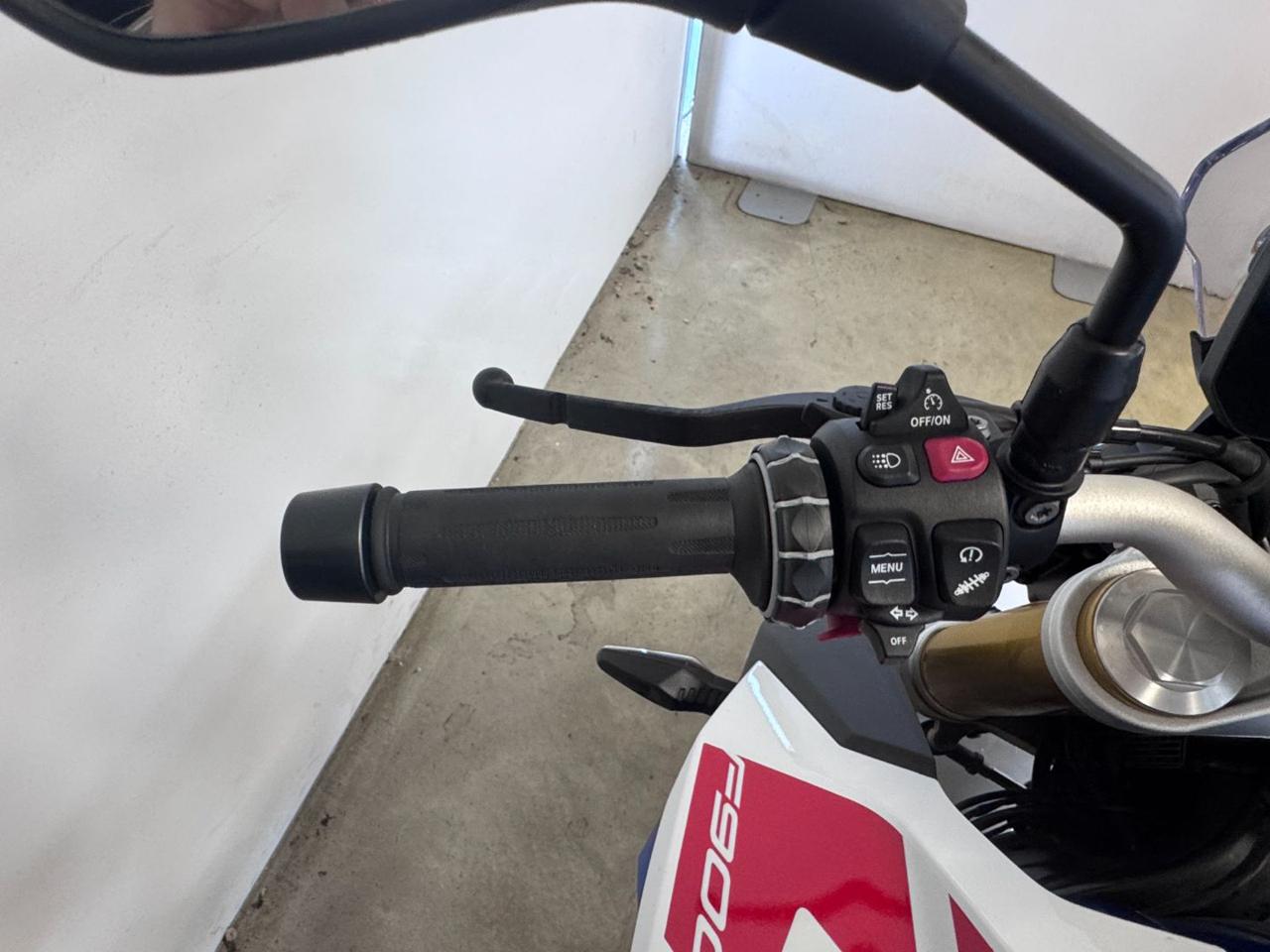 BMW F 900 R SPORT - 12