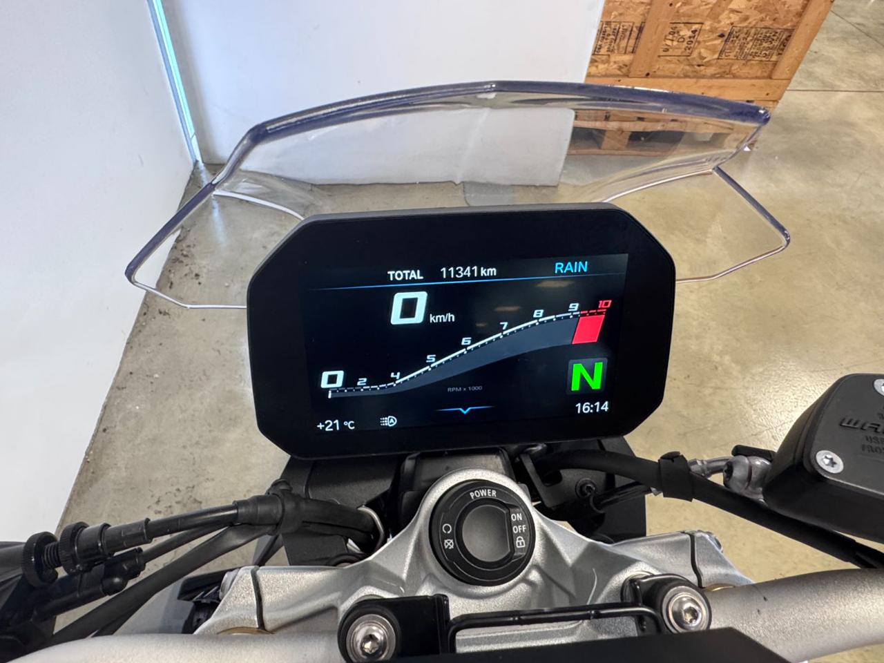 BMW F 900 R SPORT - 13