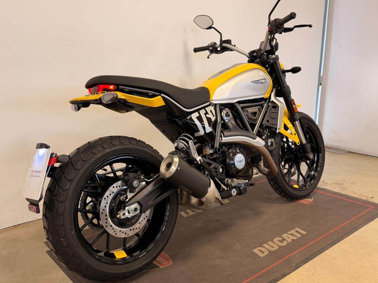 DUCATI Scrambler 800 ICON YELLOW - 7