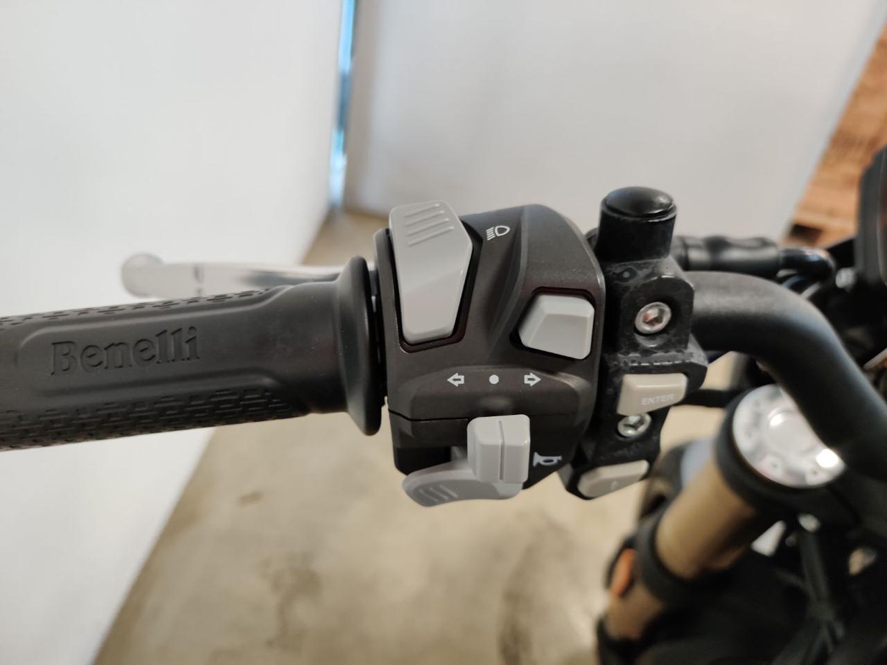 BENELLI Leoncino 800 MY 2022 - 10