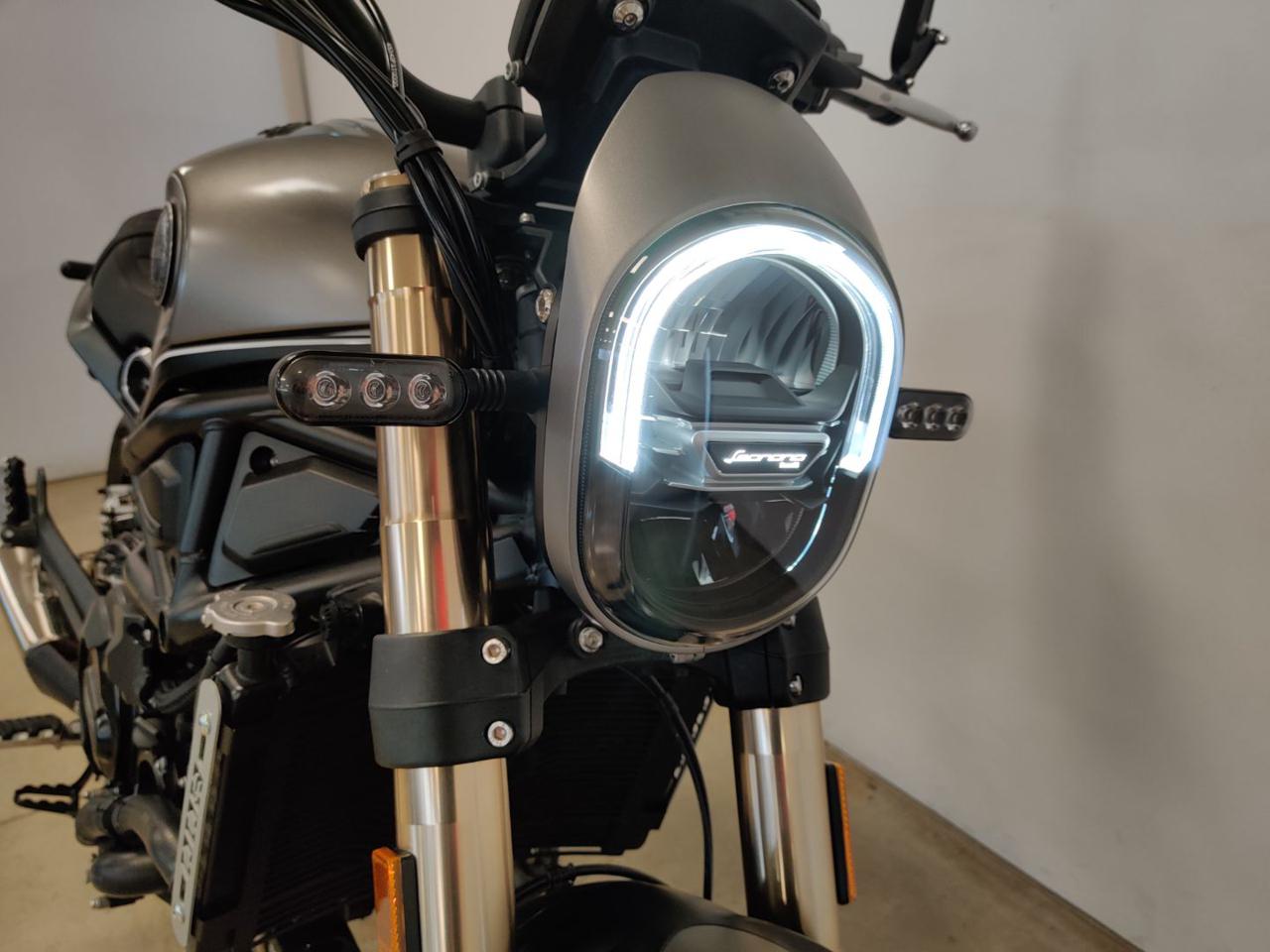 BENELLI Leoncino 800 MY 2022 - 11