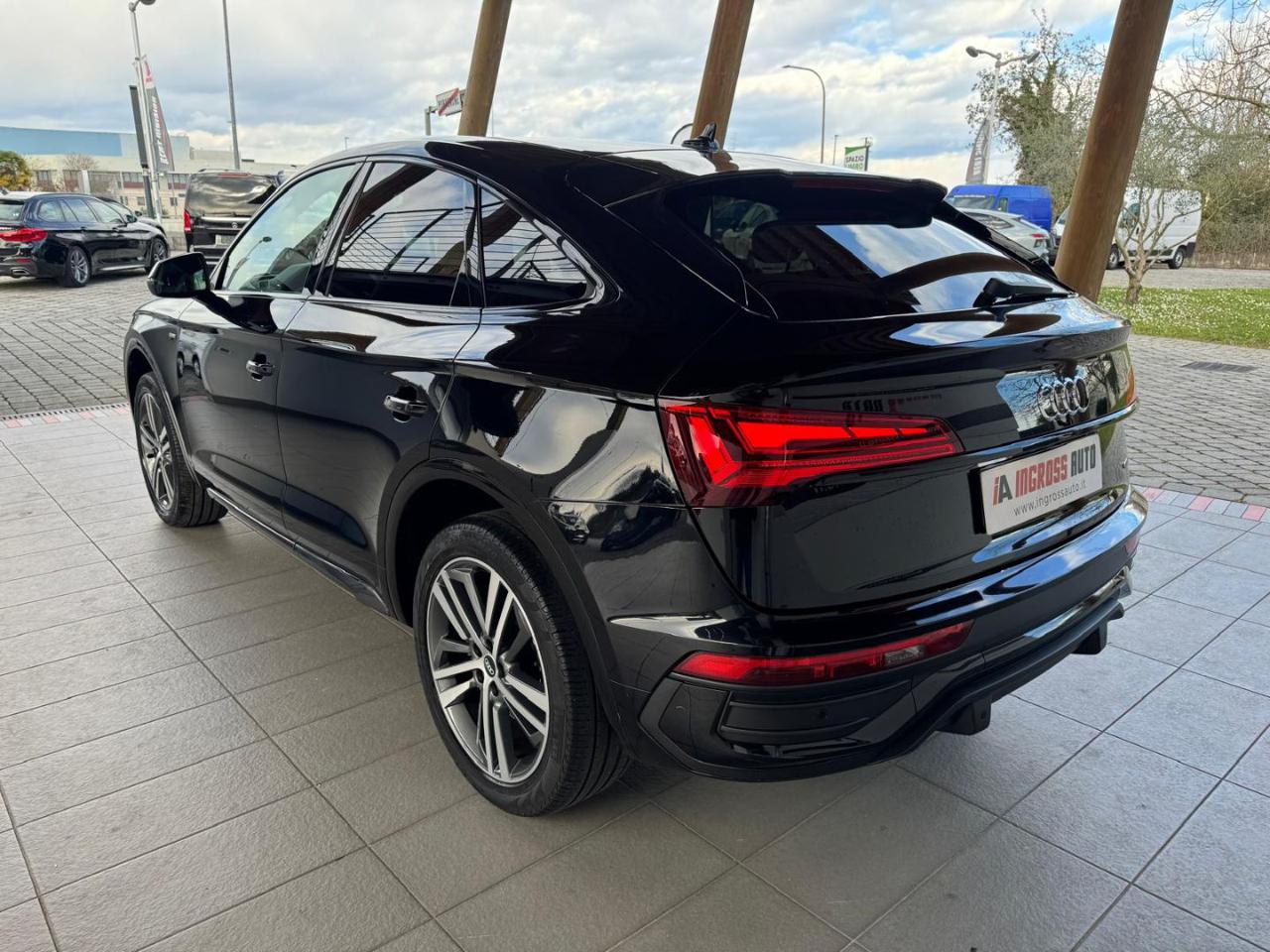 AUDI Q5 SPB 40 TDI quattro S tronic S line plus - 4