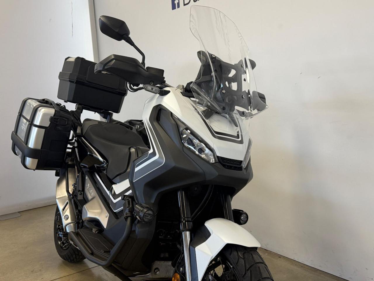 HONDA  X-ADV 750 DCT WHITE 2019 - 2