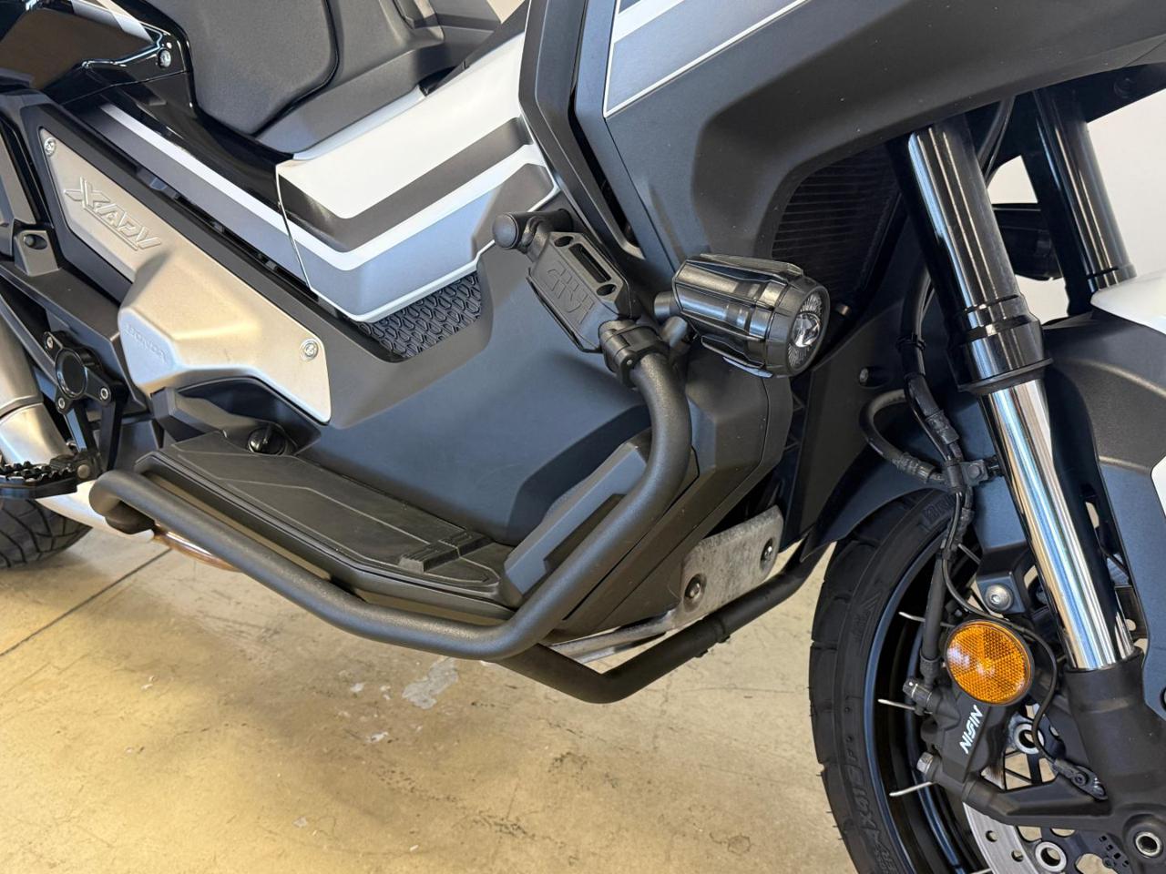 HONDA  X-ADV 750 DCT WHITE 2019 - 6