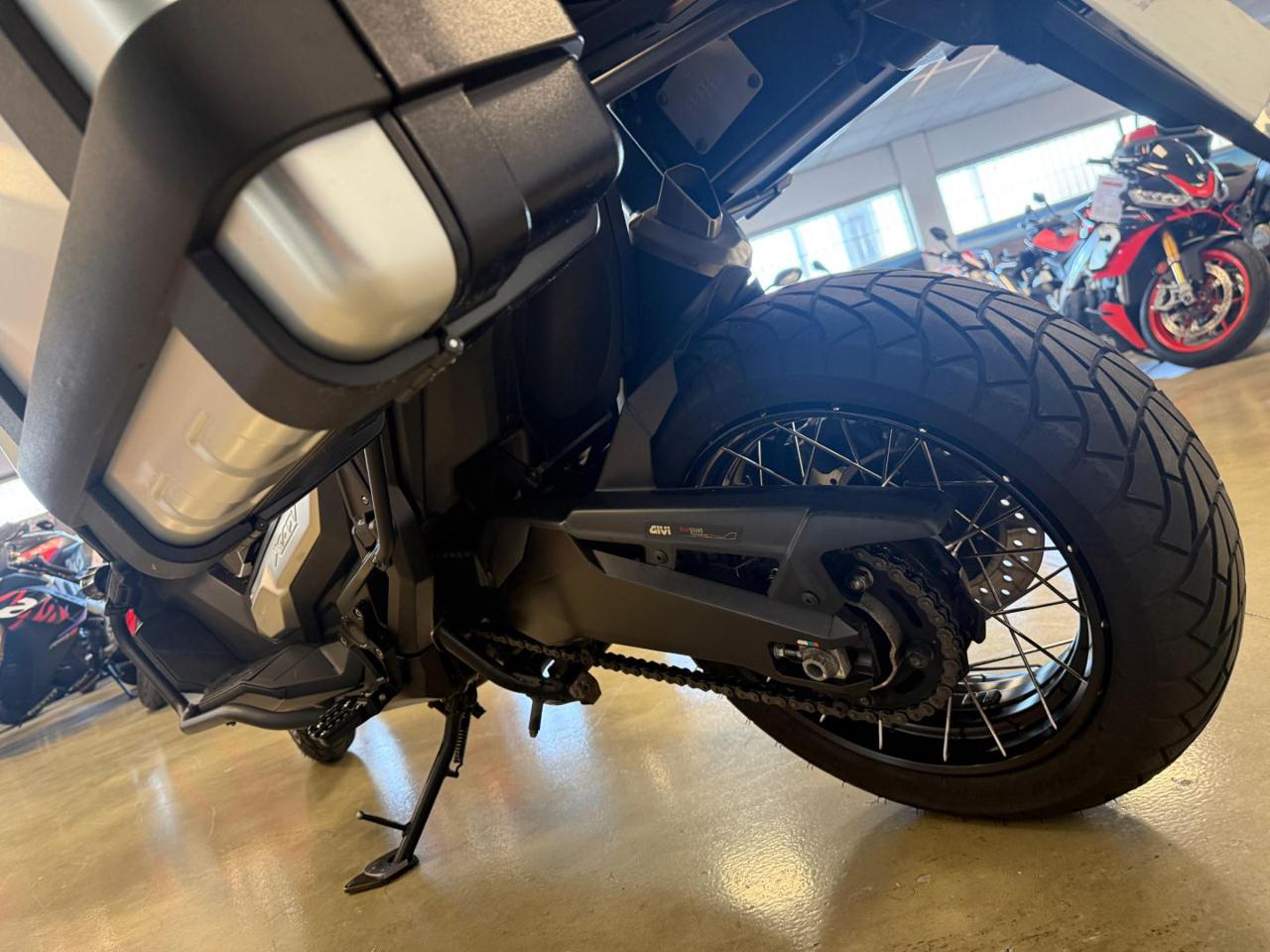 HONDA  X-ADV 750 DCT WHITE 2019 - 10