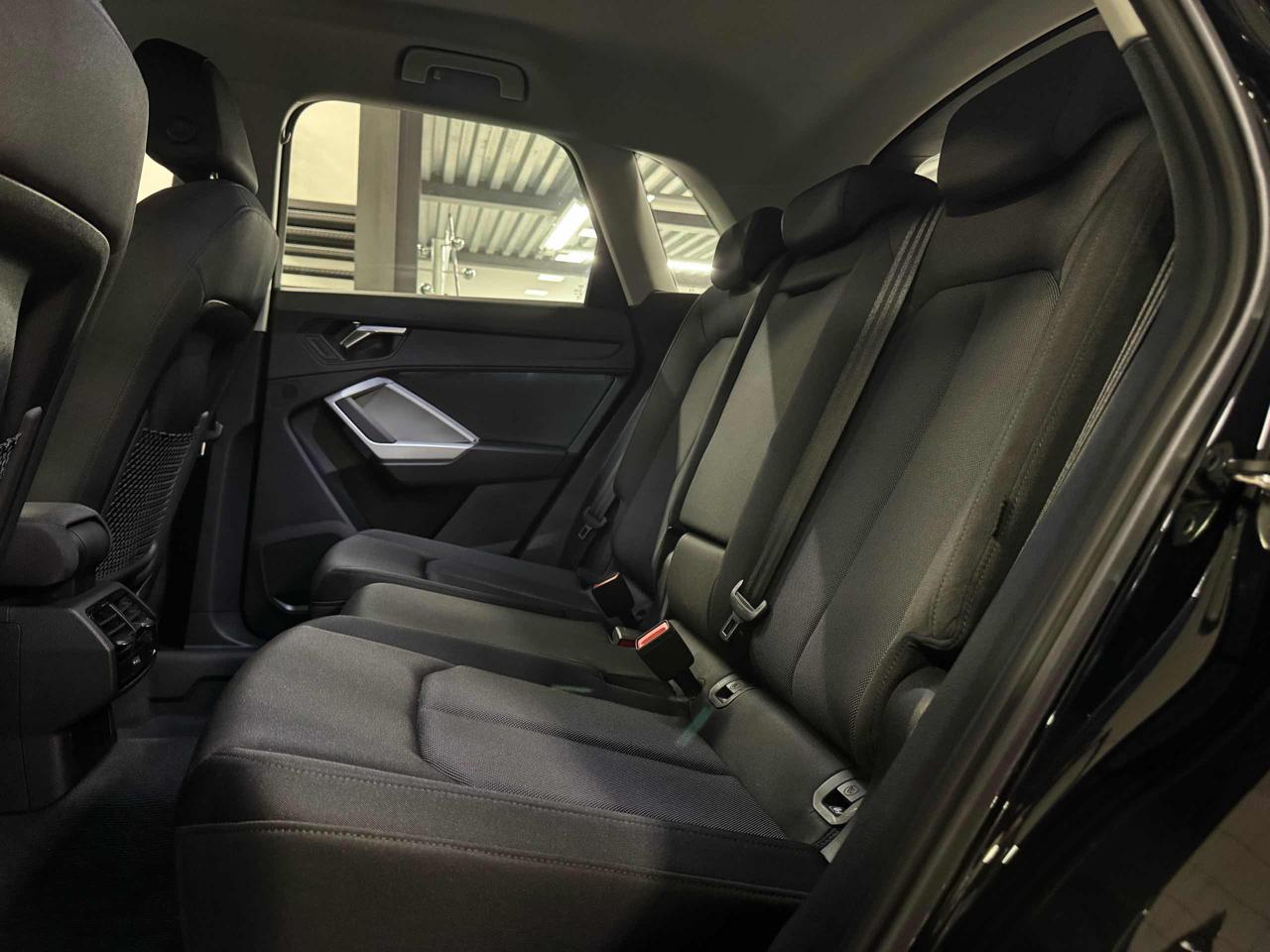 AUDI Q3 35 TDI S tronic Business Advanced - 19