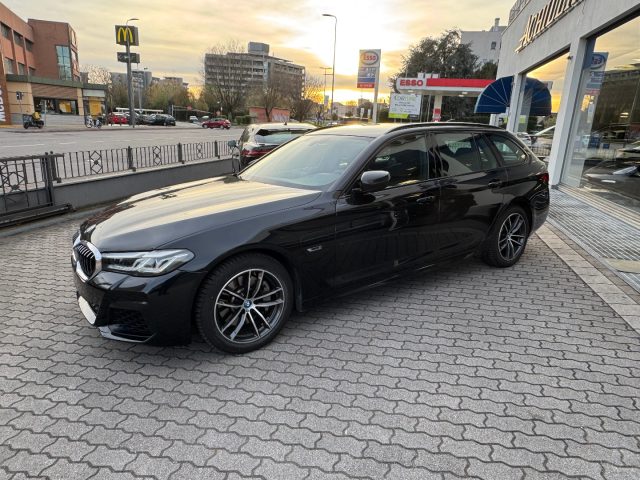 BMW 530 Black Sapphire Metallic metallizzato