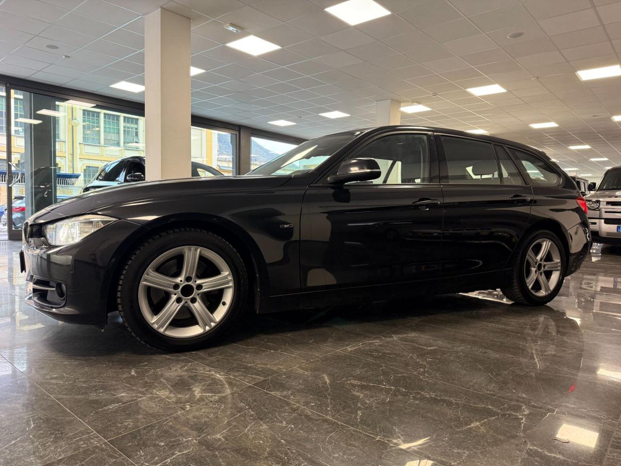 Bmw 330 d Touring Sport 2012 - foto 3