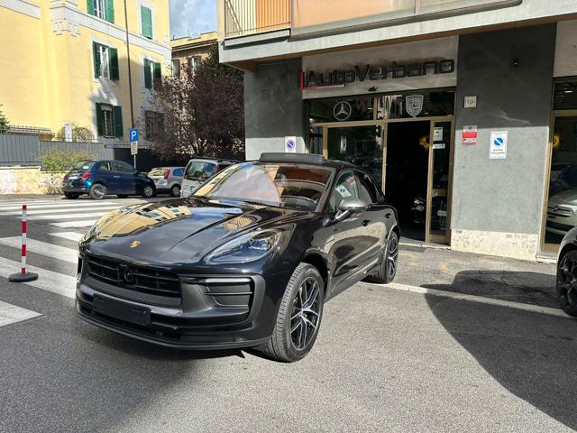 PORSCHE Macan Nero metallizzato
