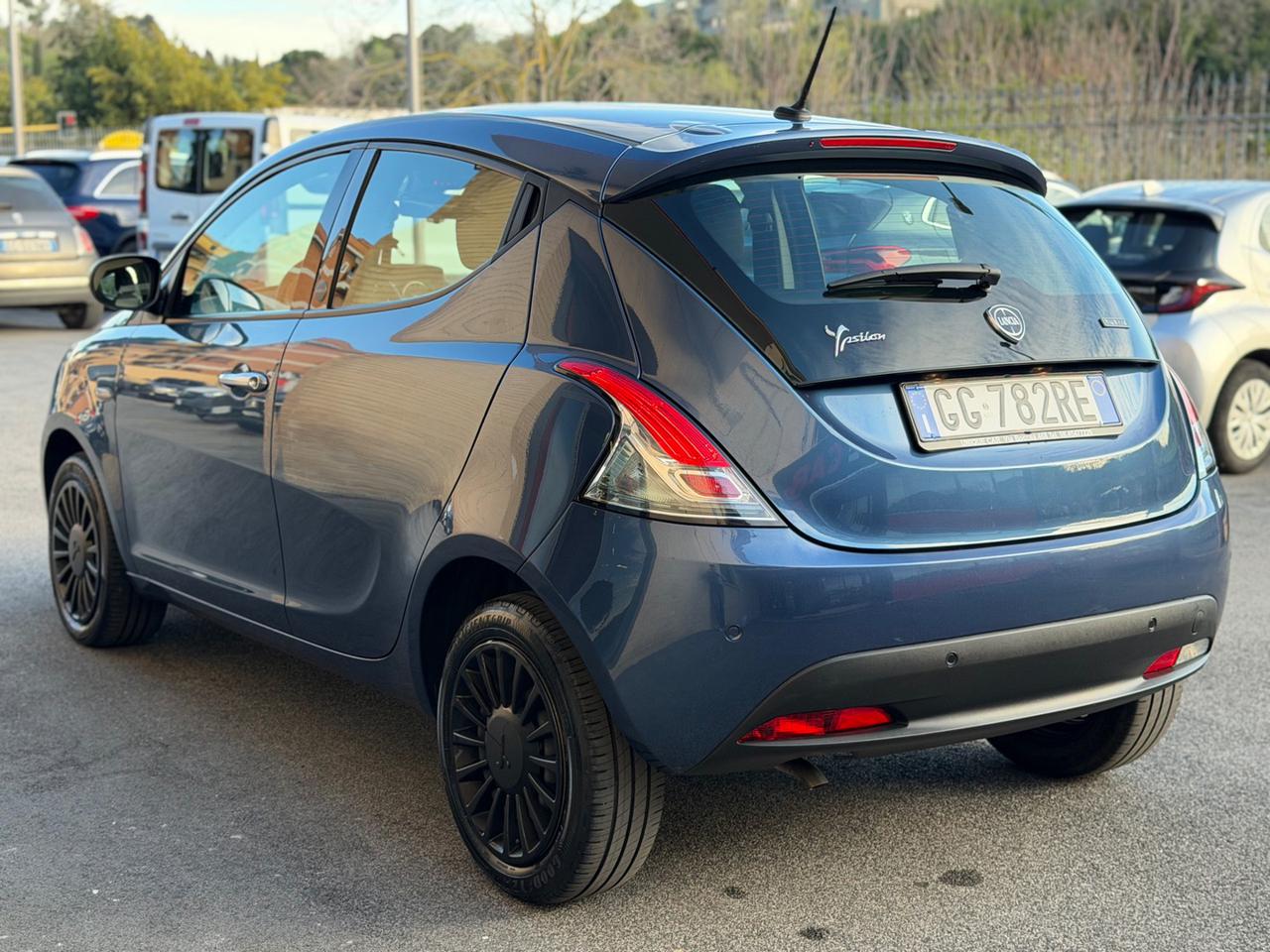 LANCIA Ypsilon 1.0 FireFly Hybrid Ecochic Silver (NESSUN VINCOLO) - 5