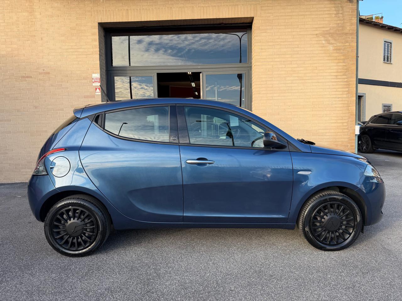 LANCIA Ypsilon 1.0 FireFly Hybrid Ecochic Silver (NESSUN VINCOLO) - 16