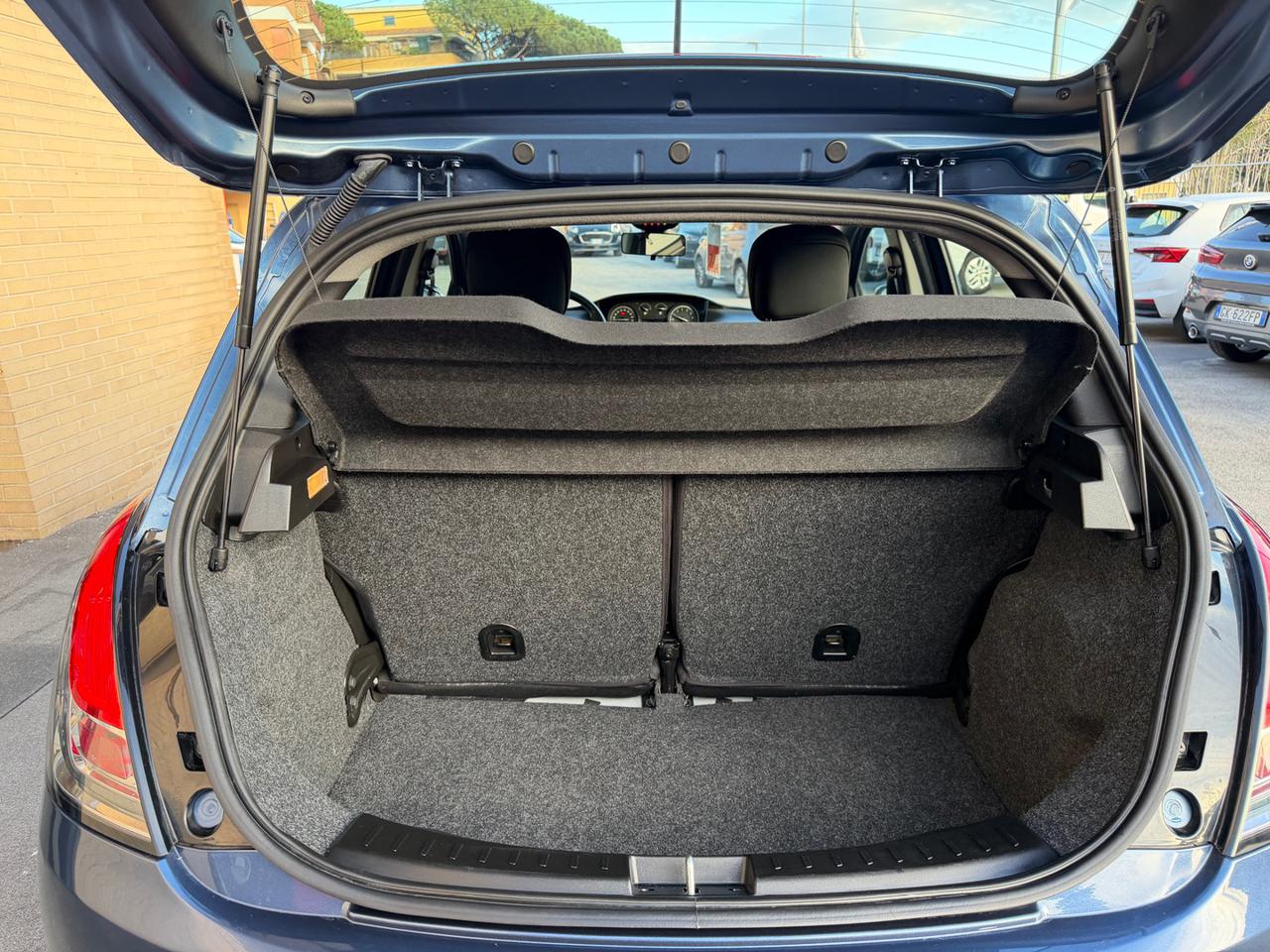 LANCIA Ypsilon 1.0 FireFly Hybrid Ecochic Silver (NESSUN VINCOLO) - 8