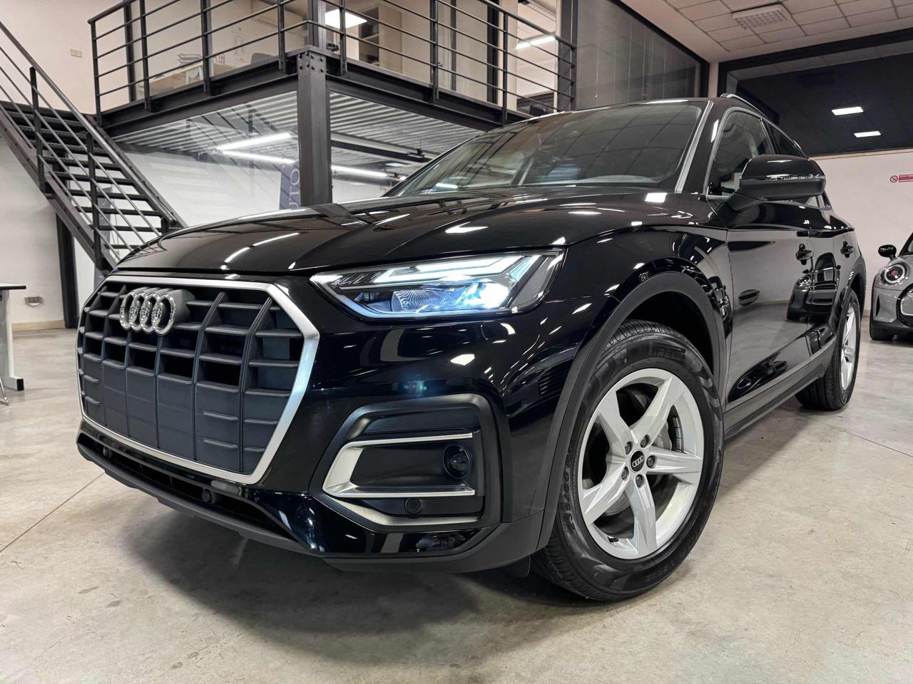 AUDI Q5 35 TDI S tronic Business Advanced - 1
