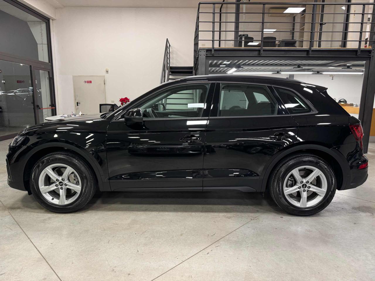 AUDI Q5 35 TDI S tronic Business Advanced - 22