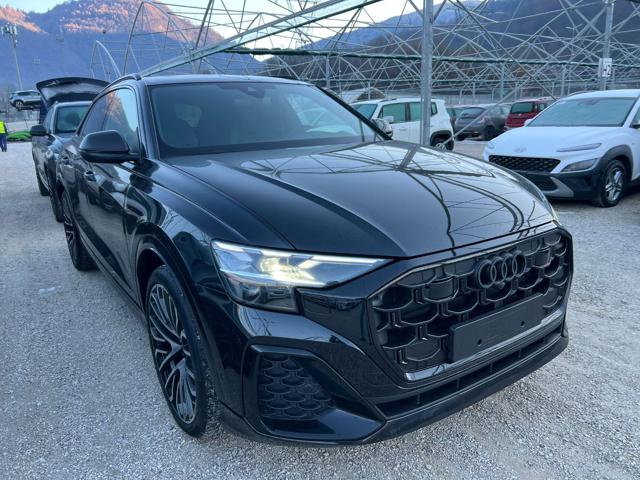 AUDI Q8 Nero metallizzato