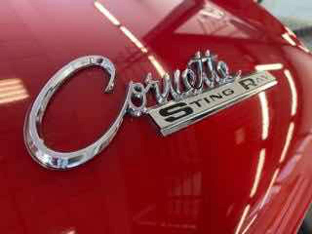 CORVETTE C2 STING RAY COUPE - 16