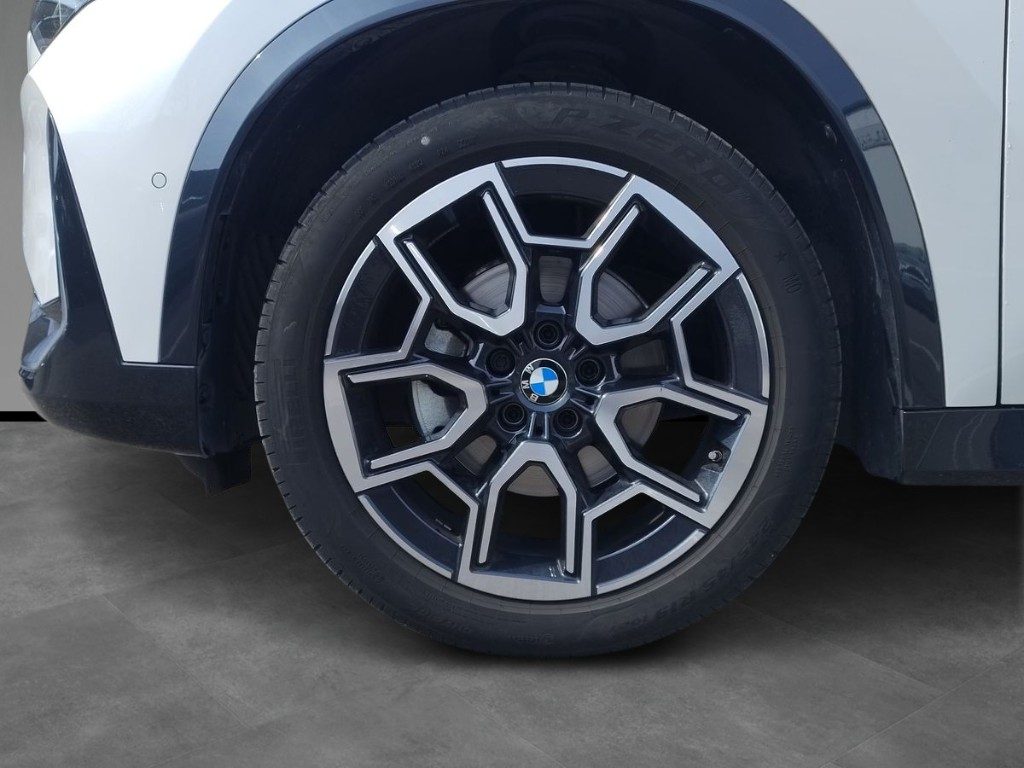 BMW X1 sDrive 18d xLine Aut. + Tetto apr. - 5