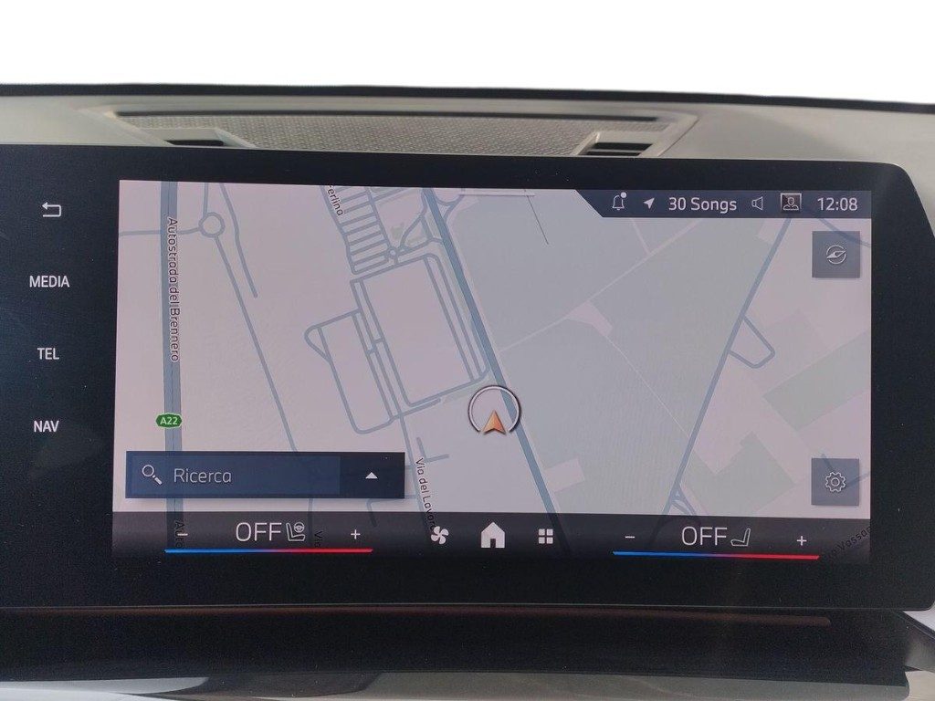 BMW X1 sDrive 18d xLine Aut. + Tetto apr. - 13