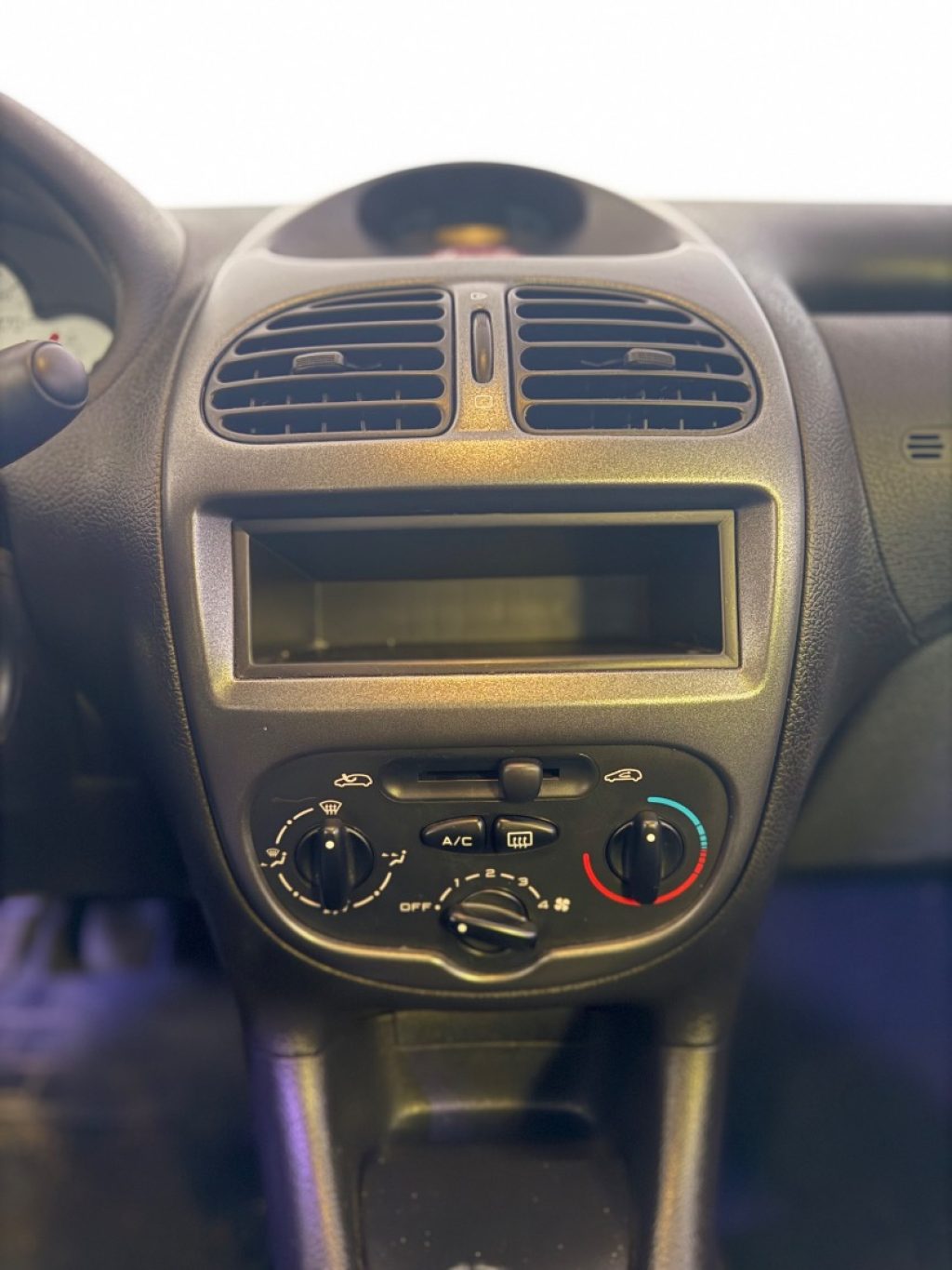 PEUGEOT 206 1.1 5p. Sweet Years - 3