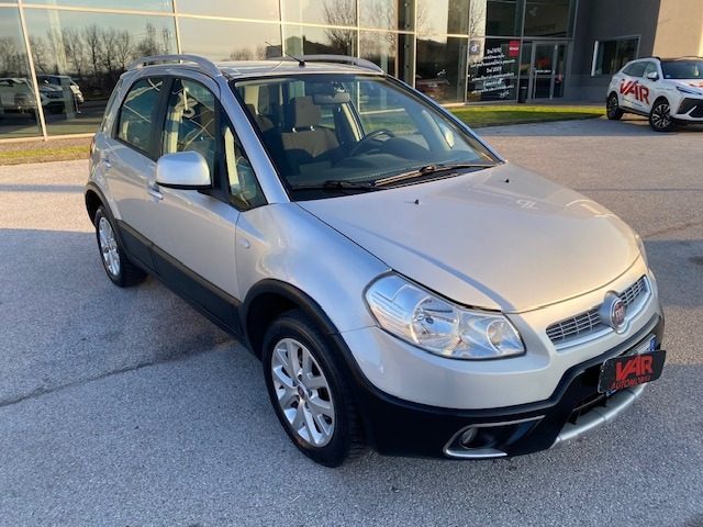 FIAT Sedici Argento metallizzato