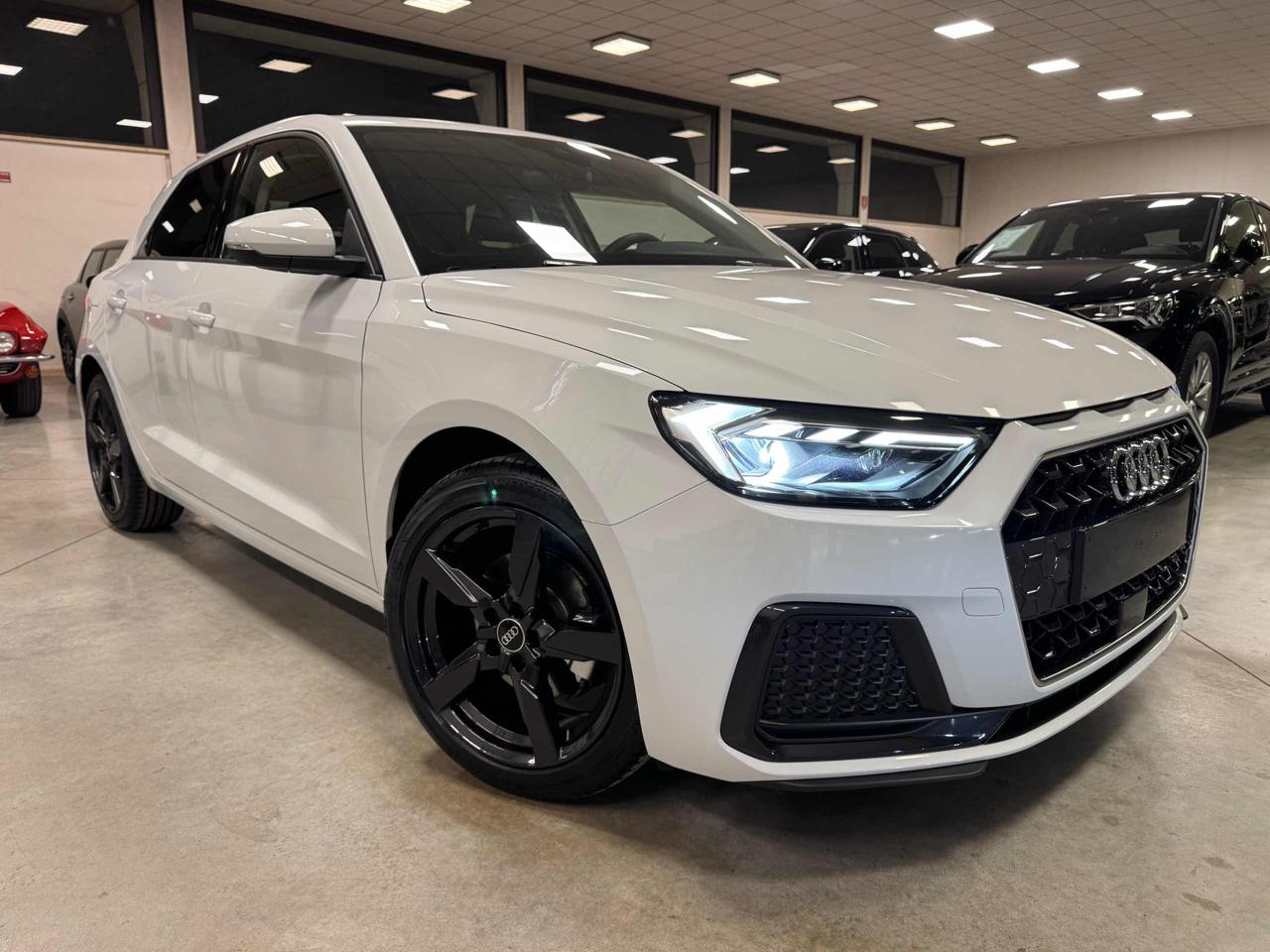 AUDI A1 SPB 30 TFSI Admired Advanced - 3