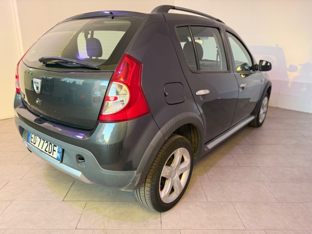 DACIA Sandero Stepway 1.6 8V 90CV - 8