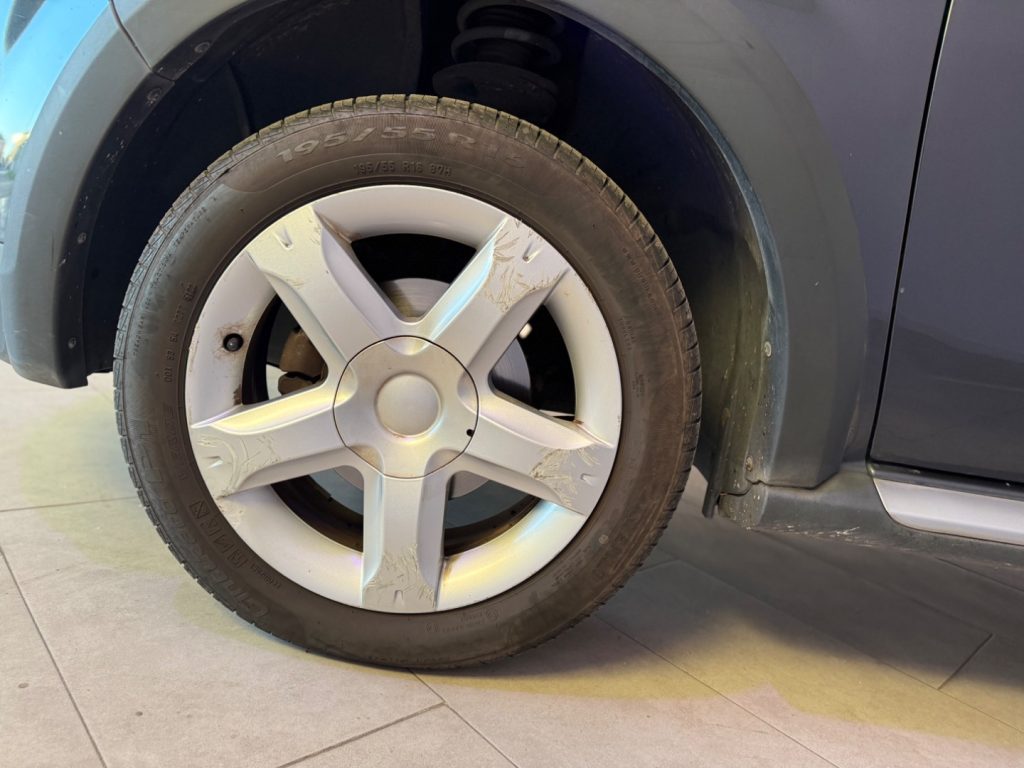 DACIA Sandero Stepway 1.6 8V 90CV - 14