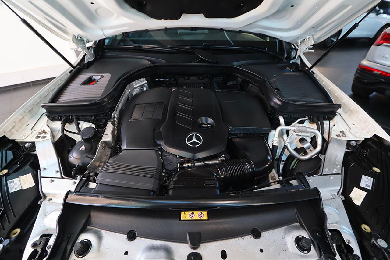 MERCEDES-BENZ GLC 300 d 4Matic Coupé Premium AMG - 11