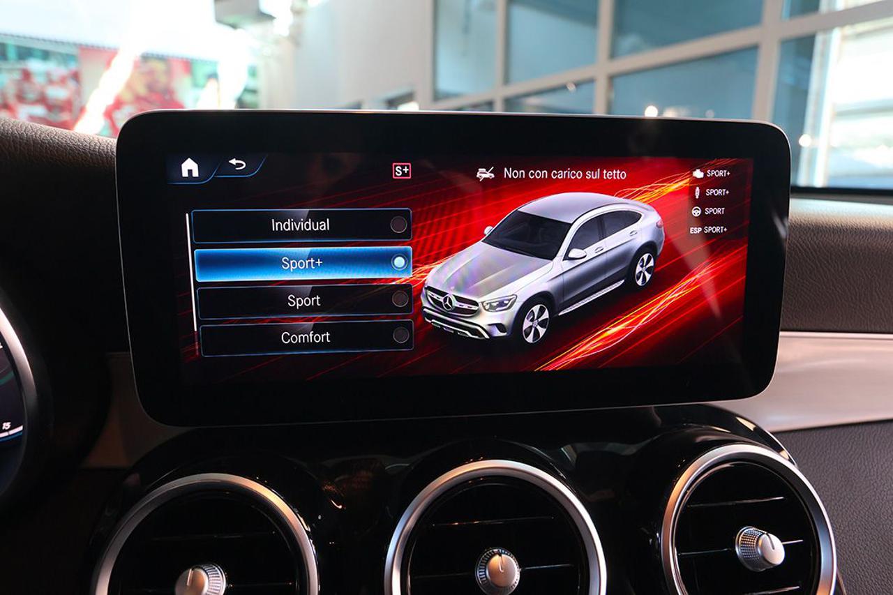 MERCEDES-BENZ GLC 300 d 4Matic Coupé Premium AMG - 28