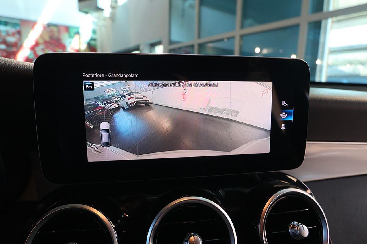 MERCEDES-BENZ GLC 300 d 4Matic Coupé Premium AMG - 25