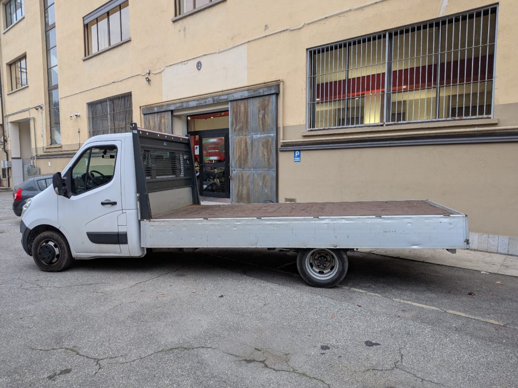 RENAULT Master T35 2.3 dCi/130 PL cassone 440 cassonato gemellato - 2