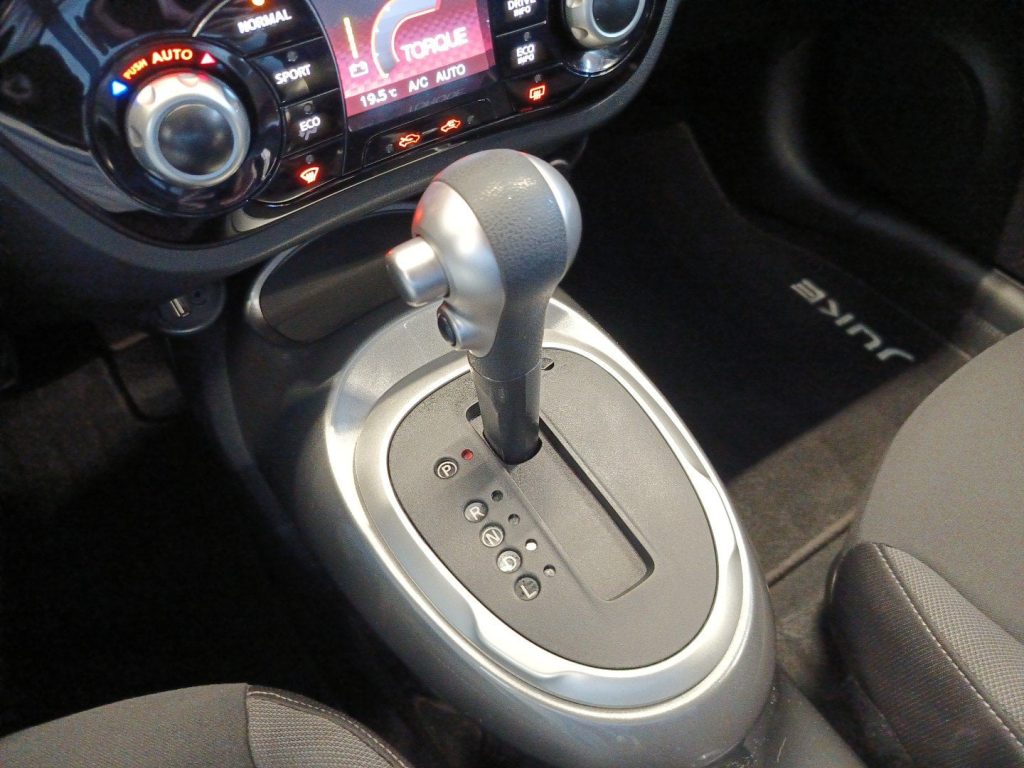 NISSAN Juke 1.6 N-Connecta 112cv cvt - 14