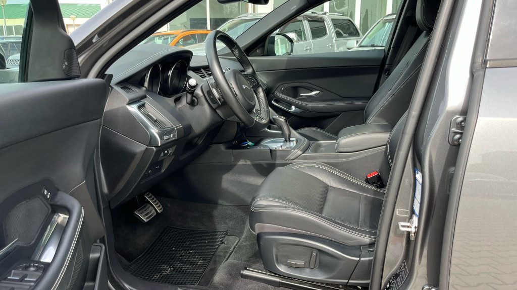 JAGUAR E-Pace 2.0D 150 CV AWD aut. R-Dynamic - 9