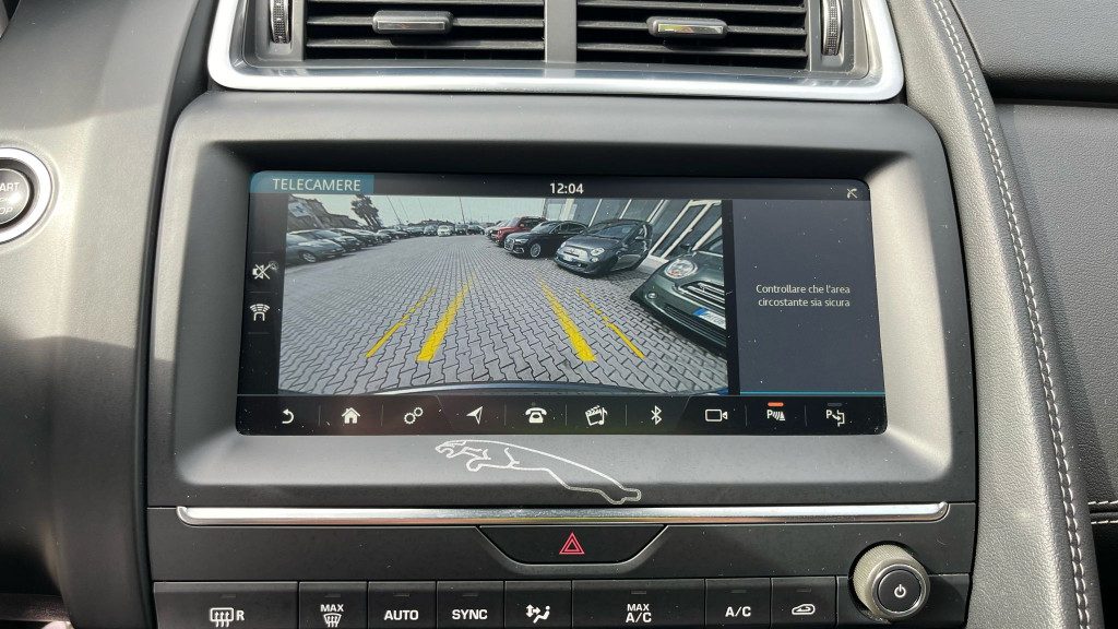 JAGUAR E-Pace 2.0D 150 CV AWD aut. R-Dynamic - 14