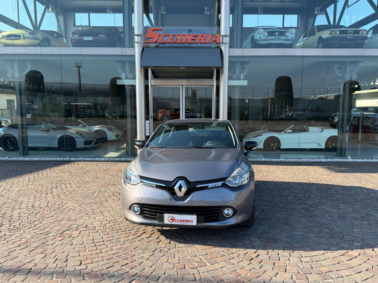 RENAULT Clio