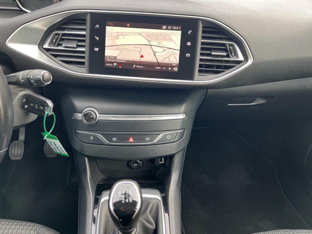 PEUGEOT 308 SW 130cv autocarro n1 - 13