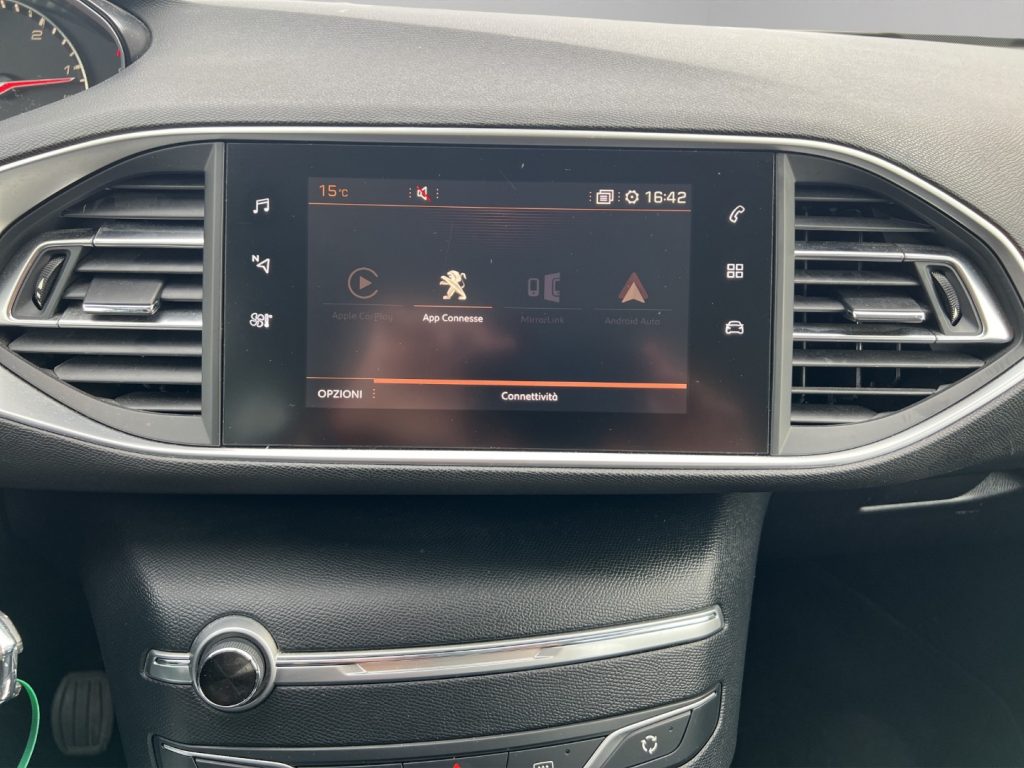 PEUGEOT 308 SW 130cv autocarro n1 - 14