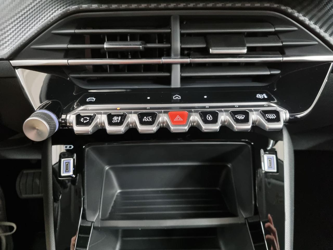 PEUGEOT 208 Hybrid 110 e-DCS6 Business - 13