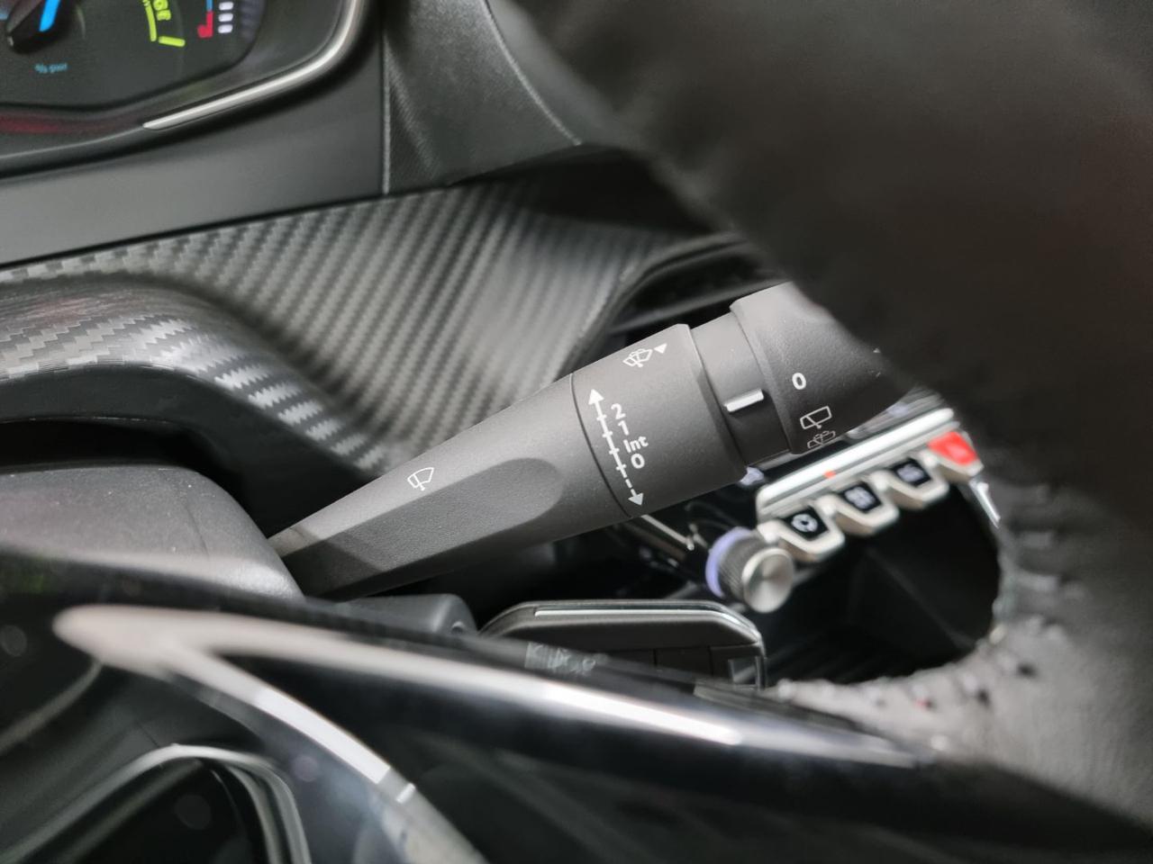 PEUGEOT 208 Hybrid 110 e-DCS6 Business - 35