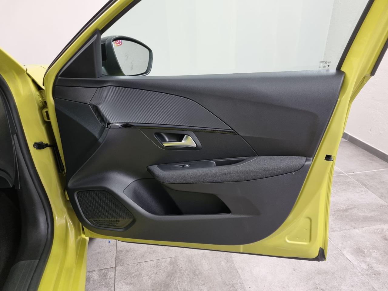 PEUGEOT 208 Hybrid 110 e-DCS6 Business - 31