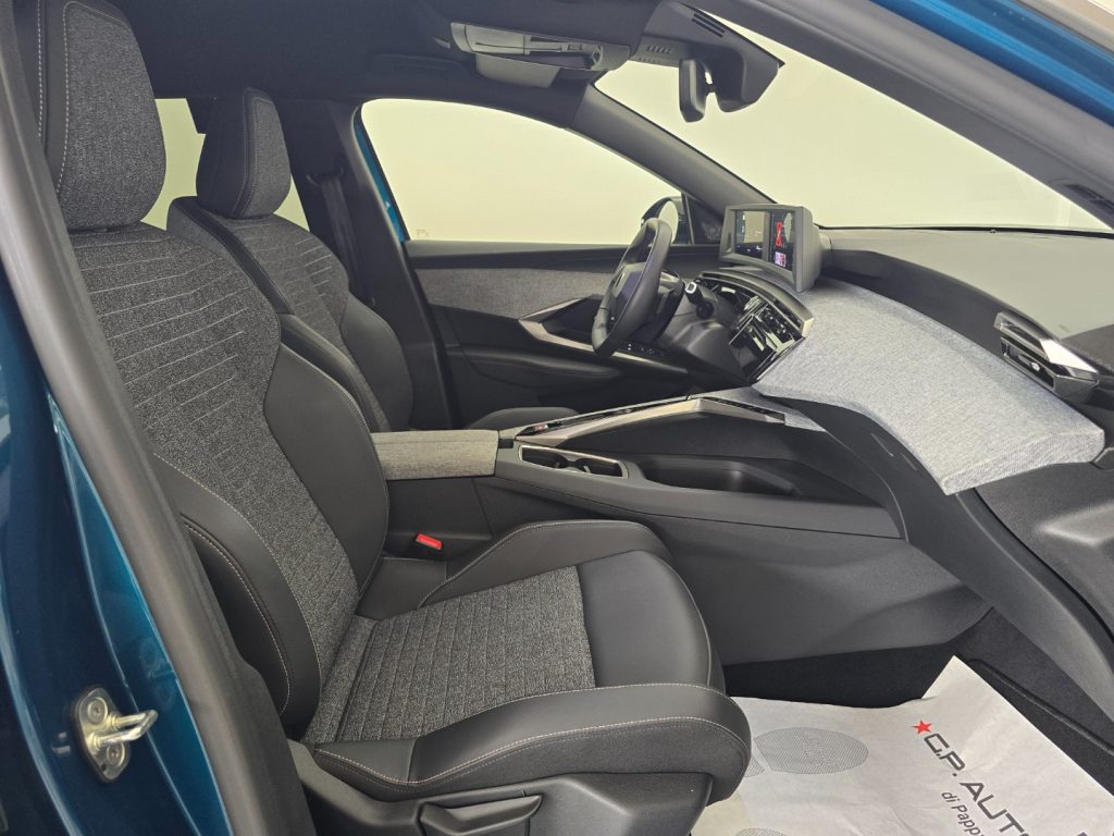 PEUGEOT 5008 Hybrid 145 e-DCS6 Allure - 25