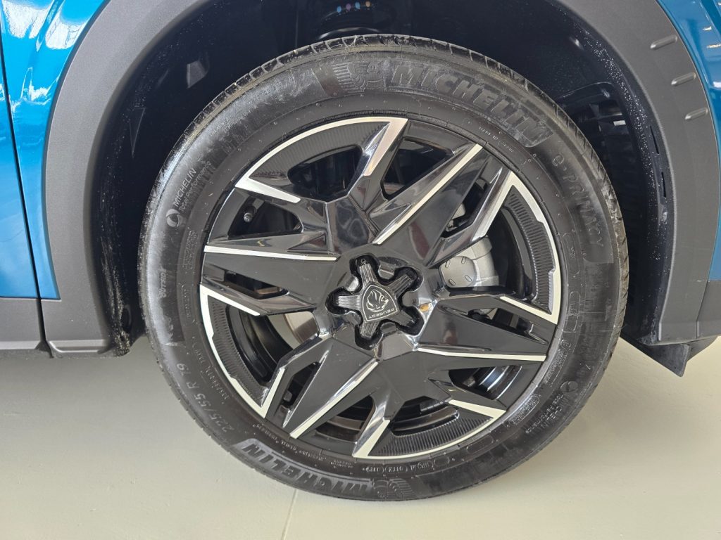 PEUGEOT 5008 Hybrid 145 e-DCS6 Allure - 30