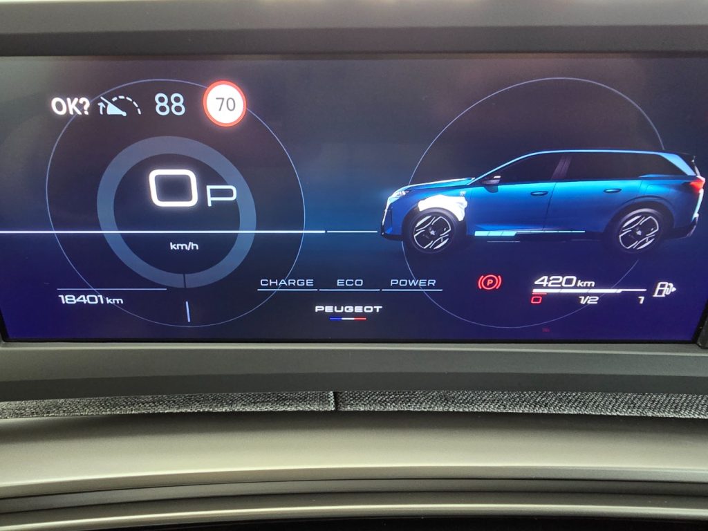 PEUGEOT 5008 Hybrid 145 e-DCS6 Allure - 11